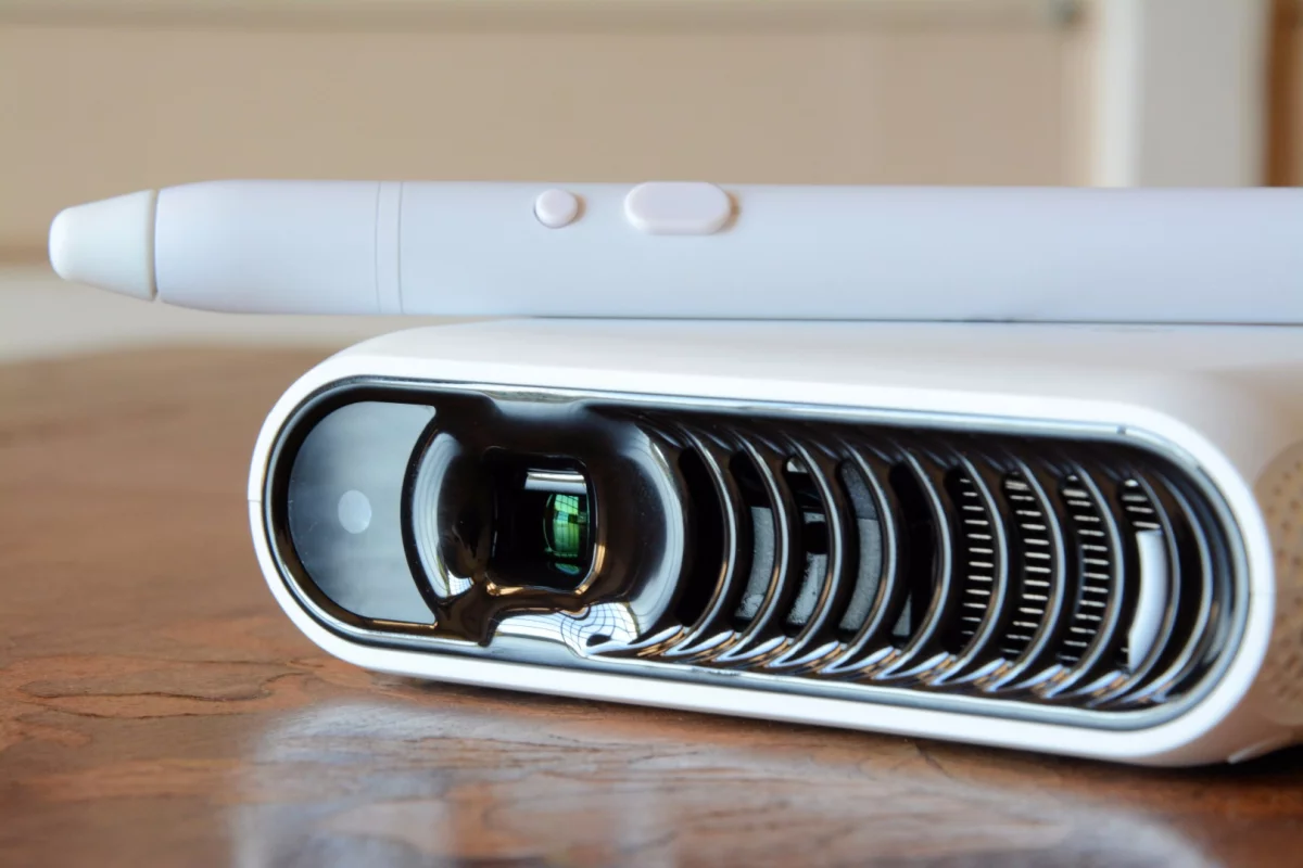 The Pond Android computer/projector from Touchjet