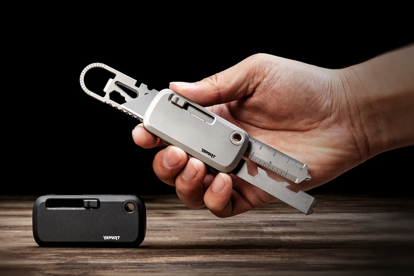 The Toolt is available in titanium and aluminum versions