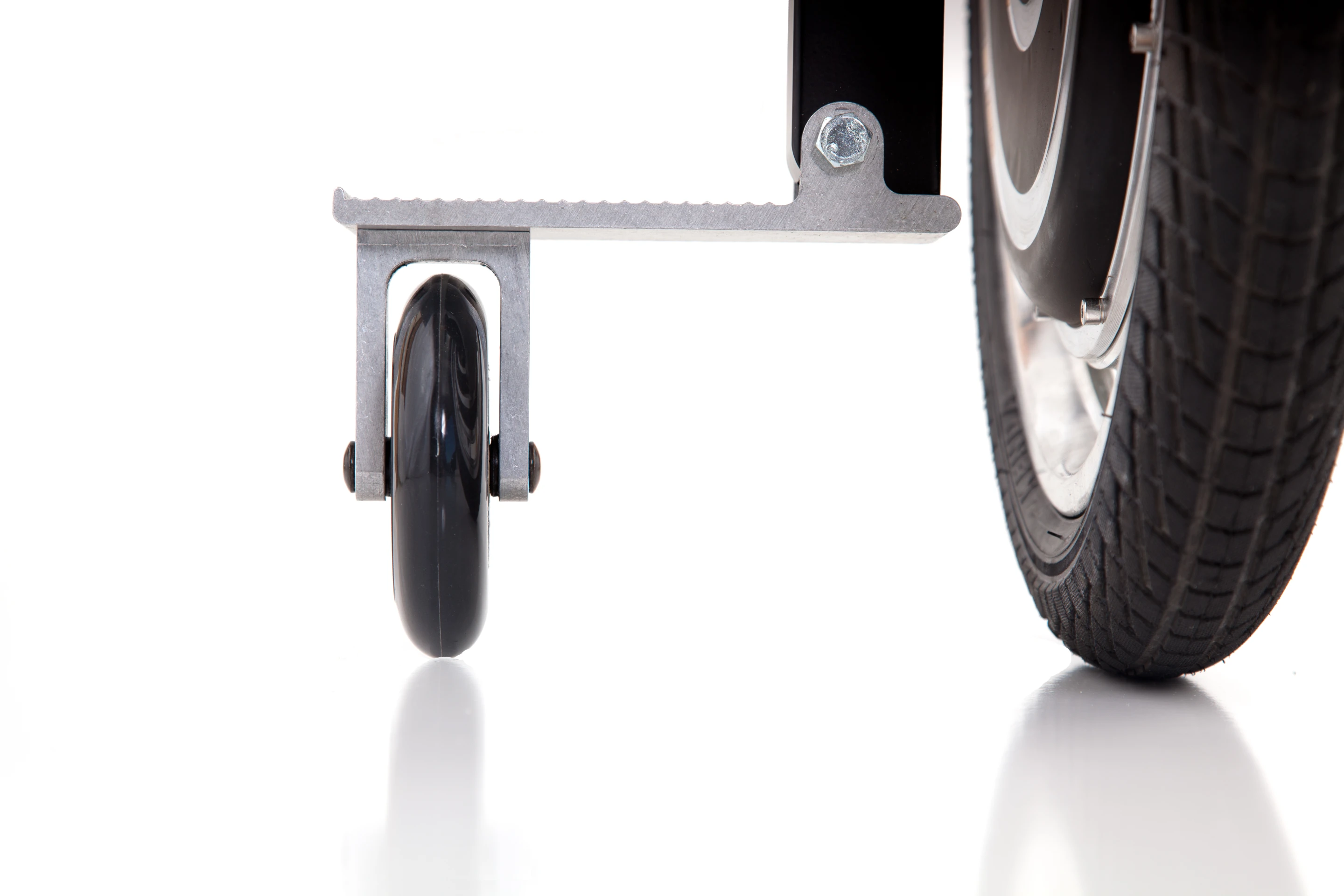 Users are given the option of attaching Noob Wheels under each of the foot wedges to help with balance