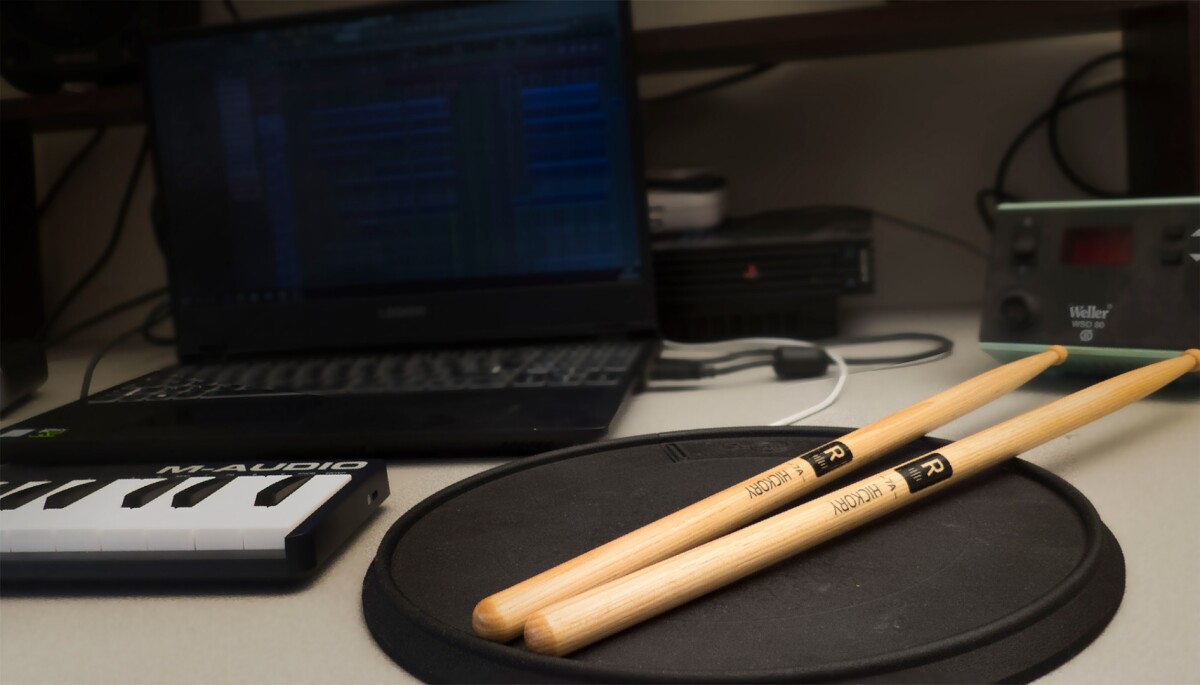 The Senspad system is compatible with DAWs and music production software over USB MIDI or Bluetooth