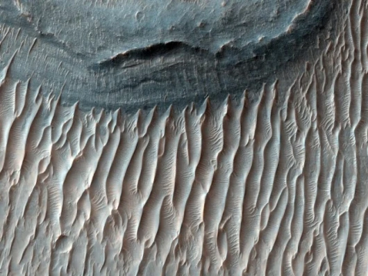 Ius Chasma, on Mars, as seen by the Mars Reconnaissance Orbiter.Image Credit: NASA/JPL-Caltech/Univ. of Arizona