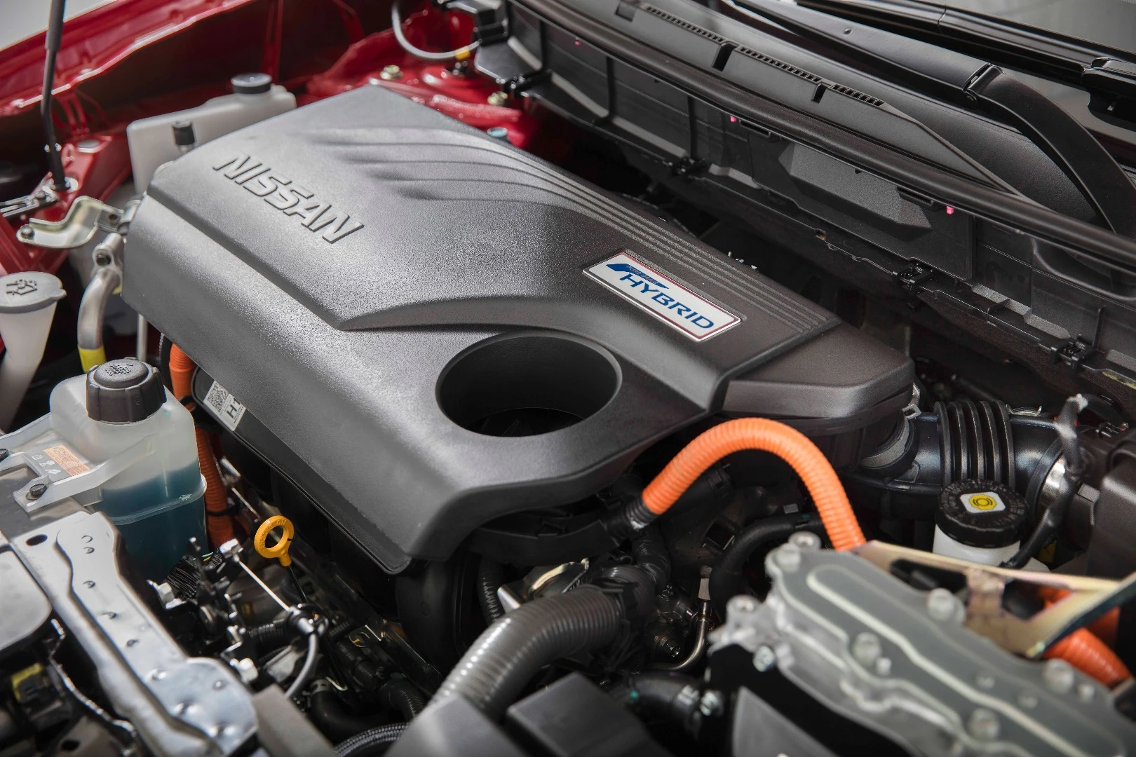 The hybrid system in the Nissan Rogue Hybrid is extremely efficient with 34 mpg combined