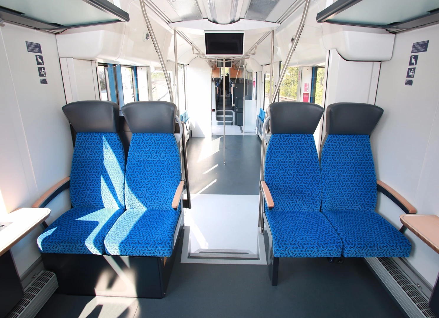 The top speed of the train is 140 km/h (87 mph)