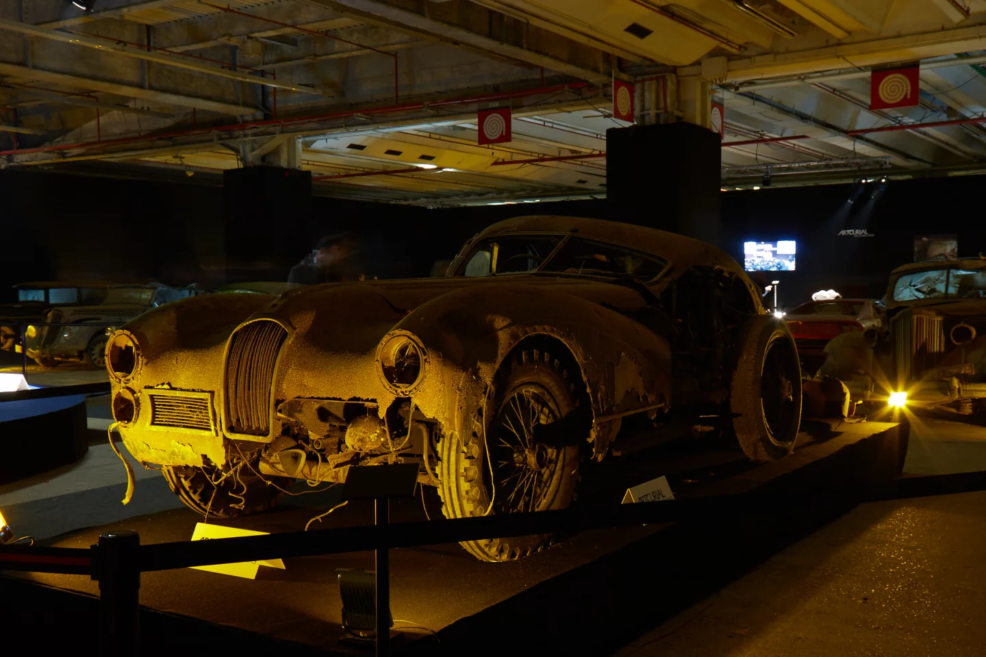 The public exhibition, staged as a tribute to the museum Roger Baillon had dreamed of, attracted close to 15,000 visitors a day, many of whom had made a special trip from outside France to see the sleeping beauties. The auction included a pre-emption by the Musée de l’automobile de Compiègne to acquire lot 33, a 1936 Panhard-Levassor Dynamic X76 coupé junior.