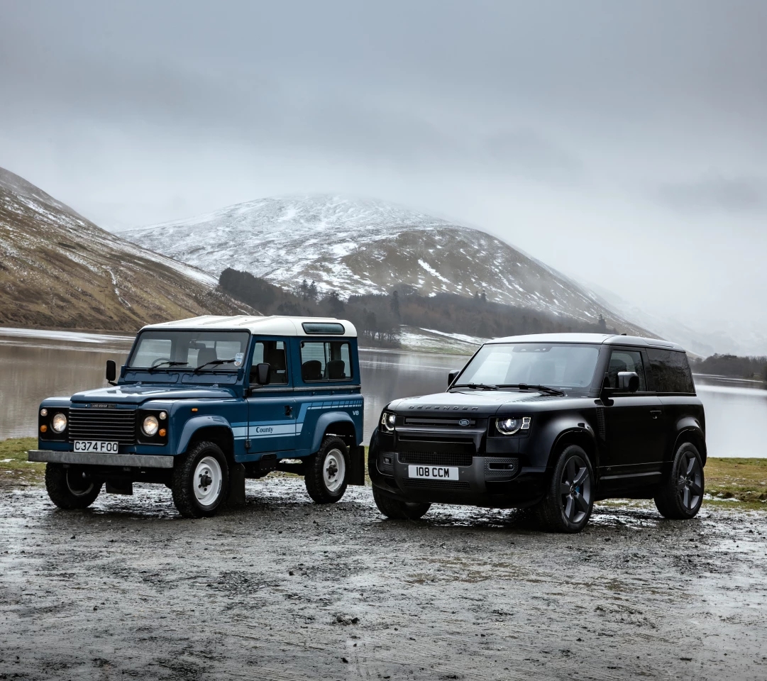 Side-by-side with the previous-gen Defender, it's clear to see how the new Defender lives up to its heritage