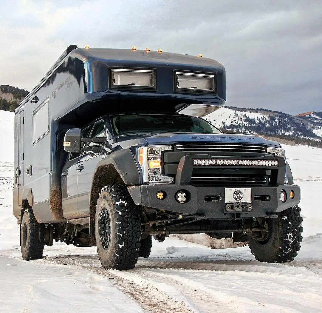 2017 EarthRoamer XV-LTS