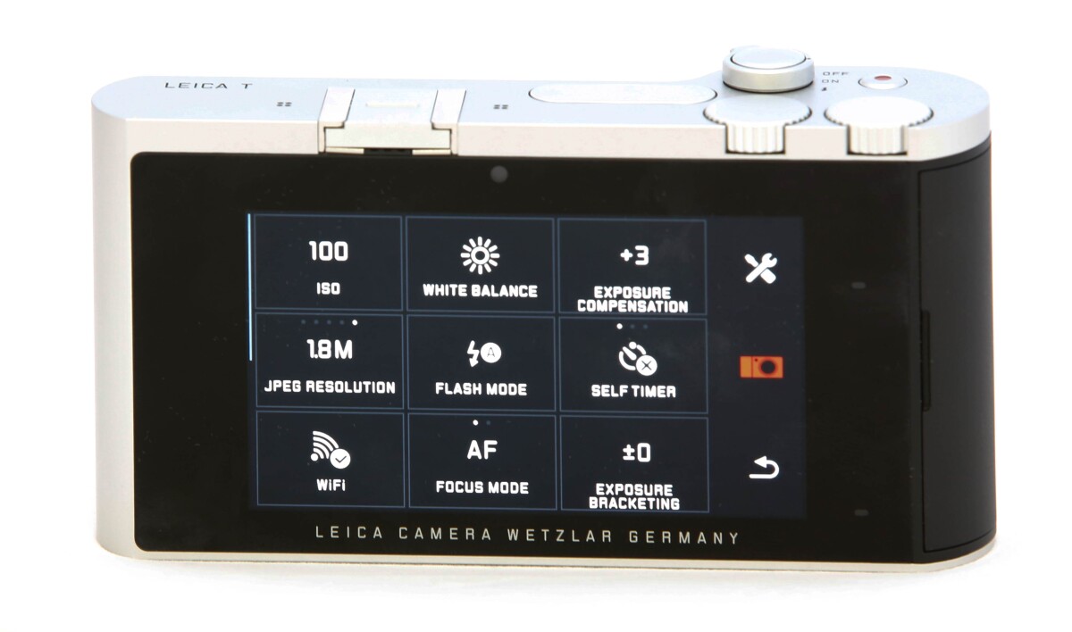 Leica T - quick access menu is totally configurable (Photo: Loz Blain/Gizmag)
