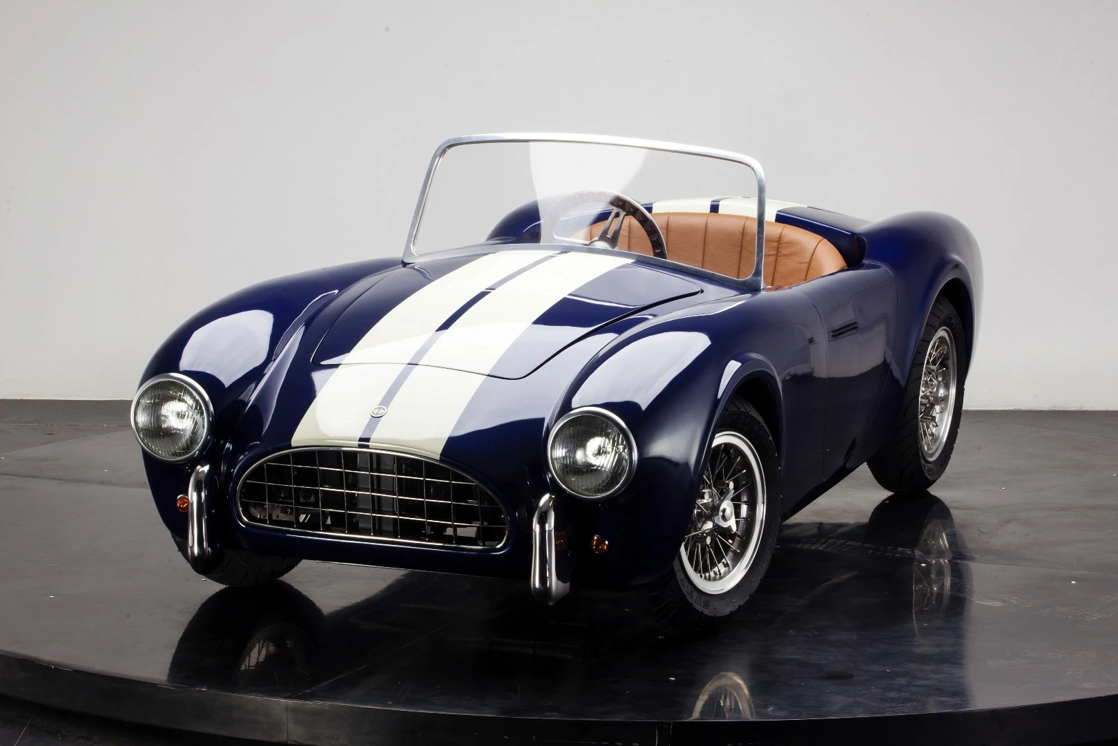 The ex-factory retail prices for the Cobra 289 is £7,999, US$12,399 or €11,299 depending on the customer 's preferred currency, with shipping costs on top of that