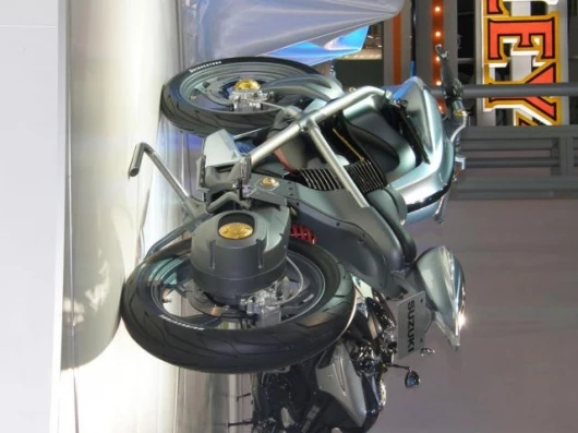 Suzuki's Crosscage concept.