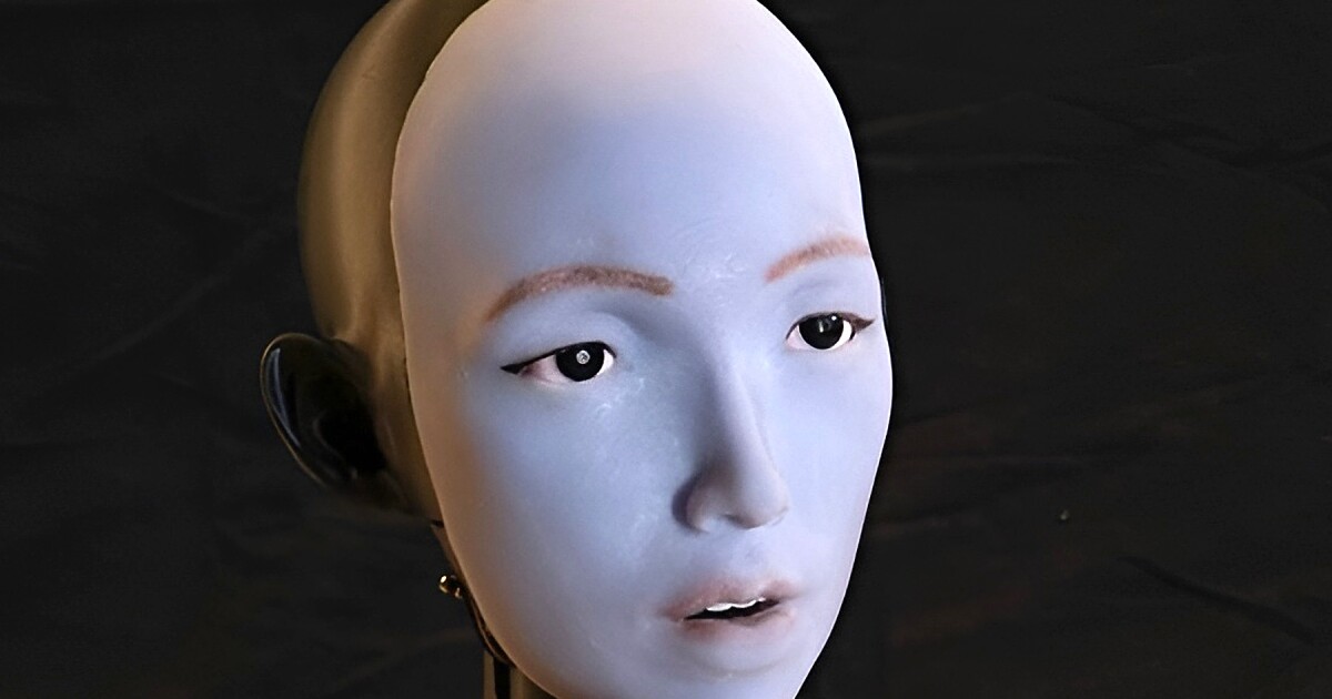 Robot lip syncs to speech, trains itself to talk Robot lip syncs to speech, trains itself to talk