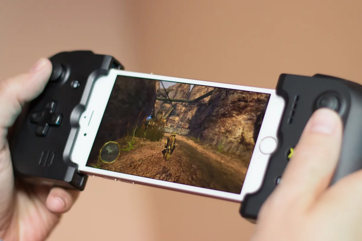 Gamevice securely clamps onto the sides of your iPhone 6s, 6s Plus, 6 or 6 Plus to make it feel like a portable console