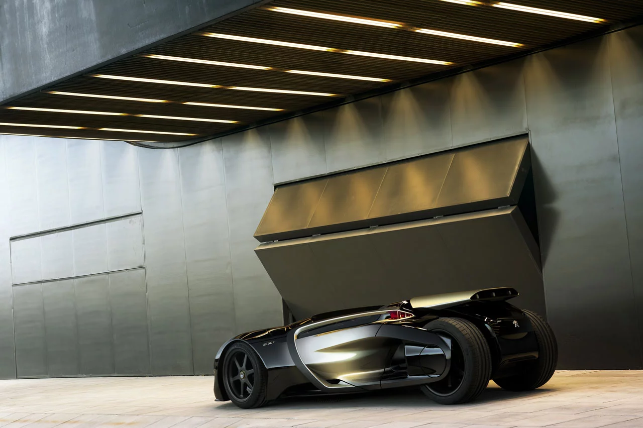 Peugeot EX1 concept at Aeroport Lleida Alguaire