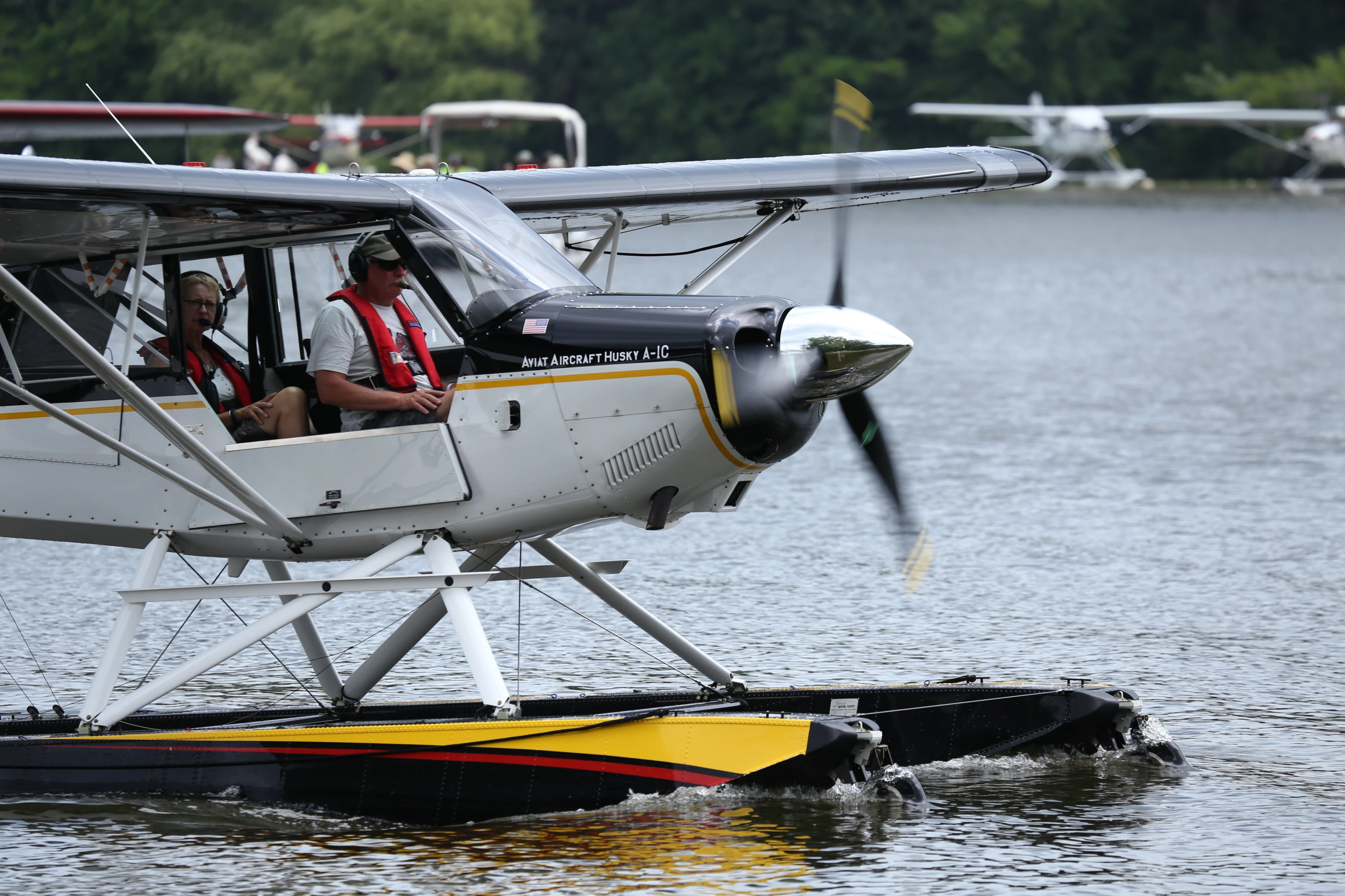 Seaplane cove at the south end of Lake Winnebago provides harbor and shelter to pilots attending the airshow (Photo: Angus MacKenzie/Gizmag.com)