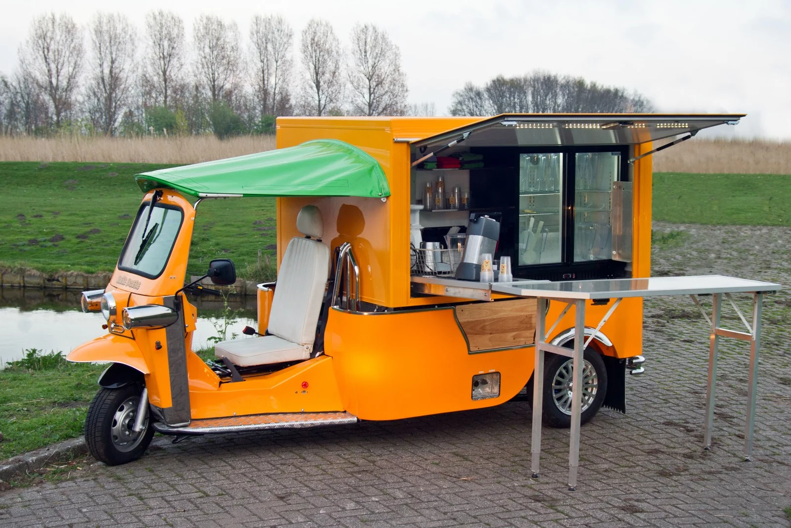 The Tuk Tuk Factory has launched its new vehicle, the e-Tuk Vendo, which is a pure electric mobile catering truck