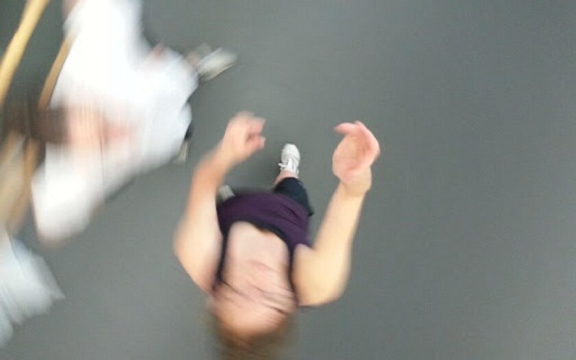 ThrowMeApp doesn't promise good results; the photos will sometimes be blurry beyond repair