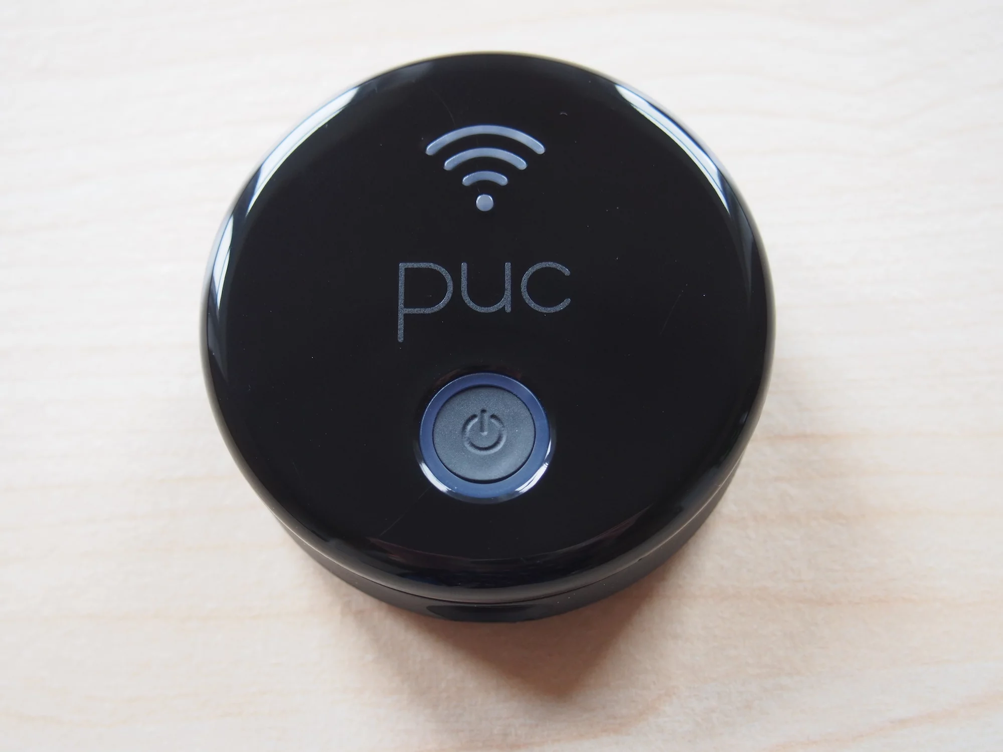 Gizmag gives Zivix's Wireless MIDI interface PUC a whirl