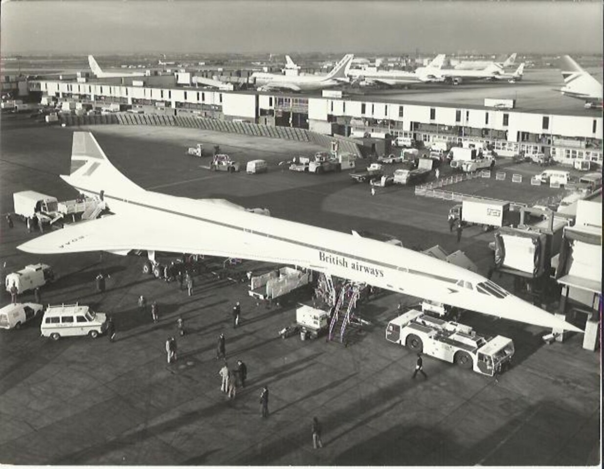 Concorde G-BOAA - first flight in 1976