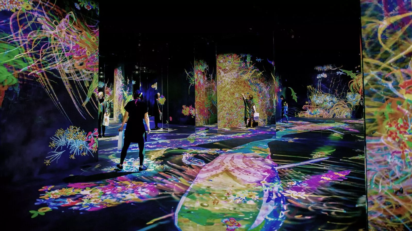 An exhibition entitled Massless from Tokyo-based digital art collective TeamLab at the Amos Rex museum in Helsinki