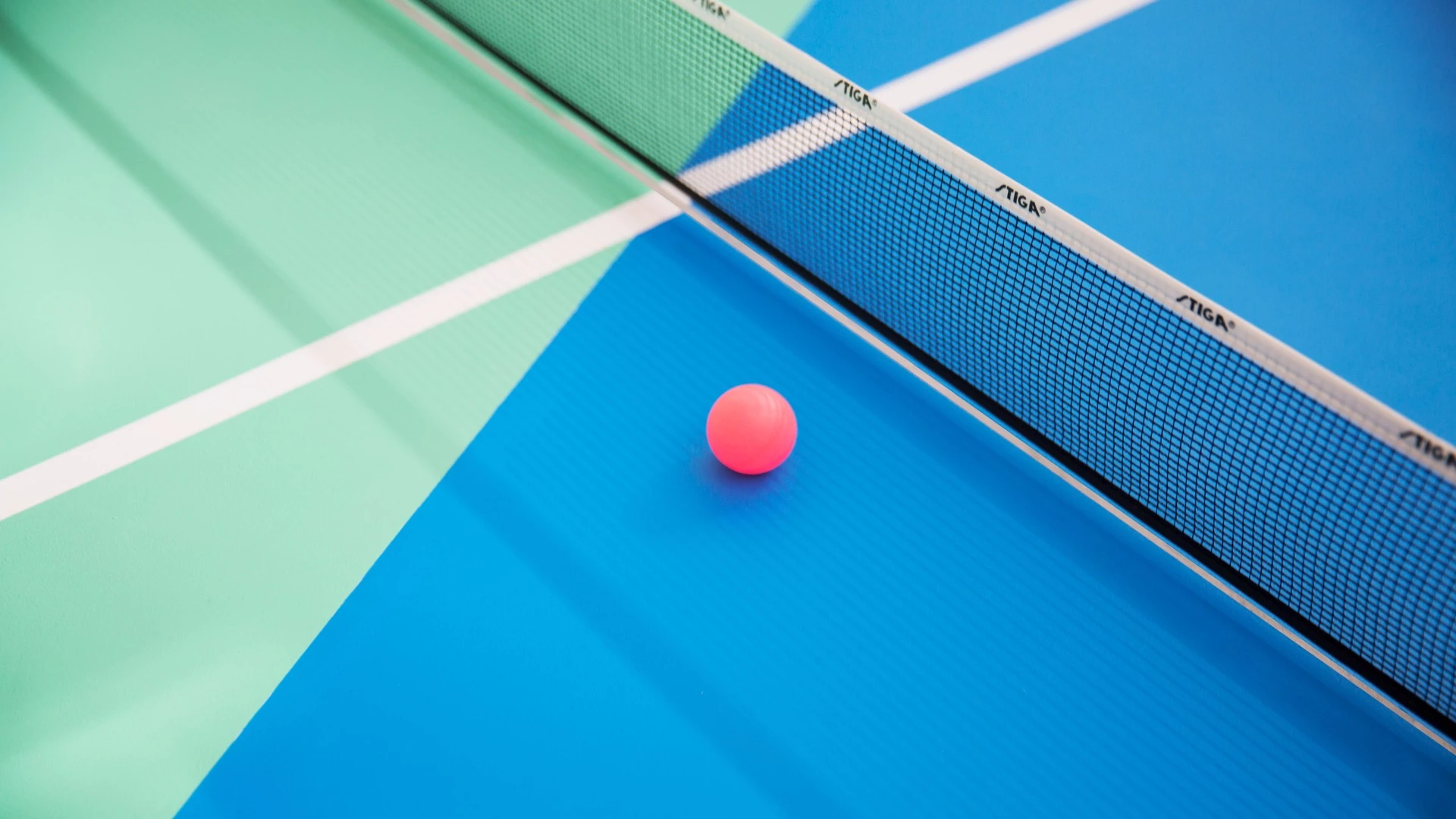 In the event that a shot is missed and a rally is ended, the music being played by Ping Pong FM will begin to decelerate, potentially until it stops altogether