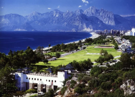 Gratuitous scenery shot from Antalya, Turkey