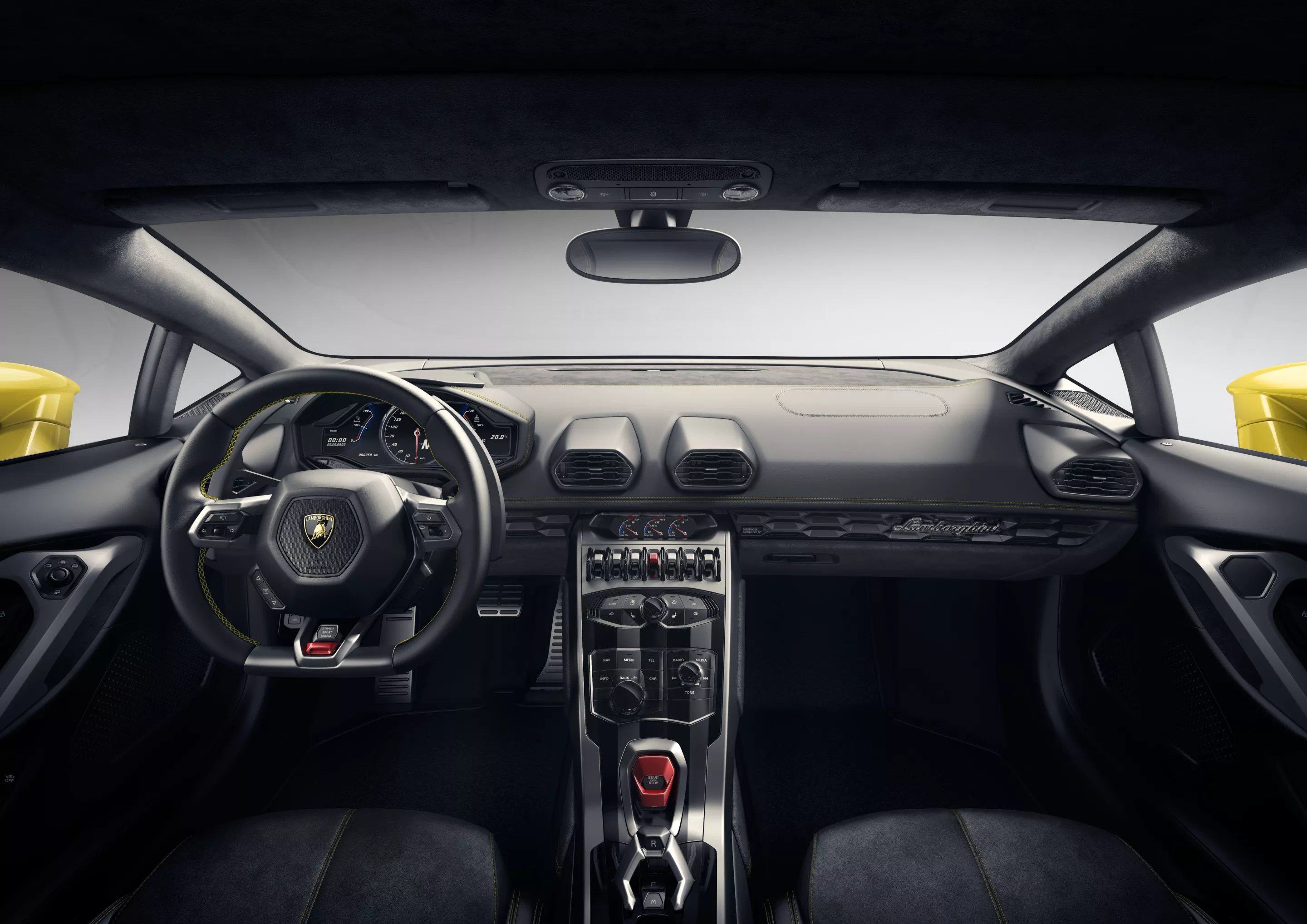 Inside, the Huracán is surprisingly comfortable with enough head room and leg room for my 6 foot frame and long legged proportions (Photo: Automobili Lamborghini s.p.a.)