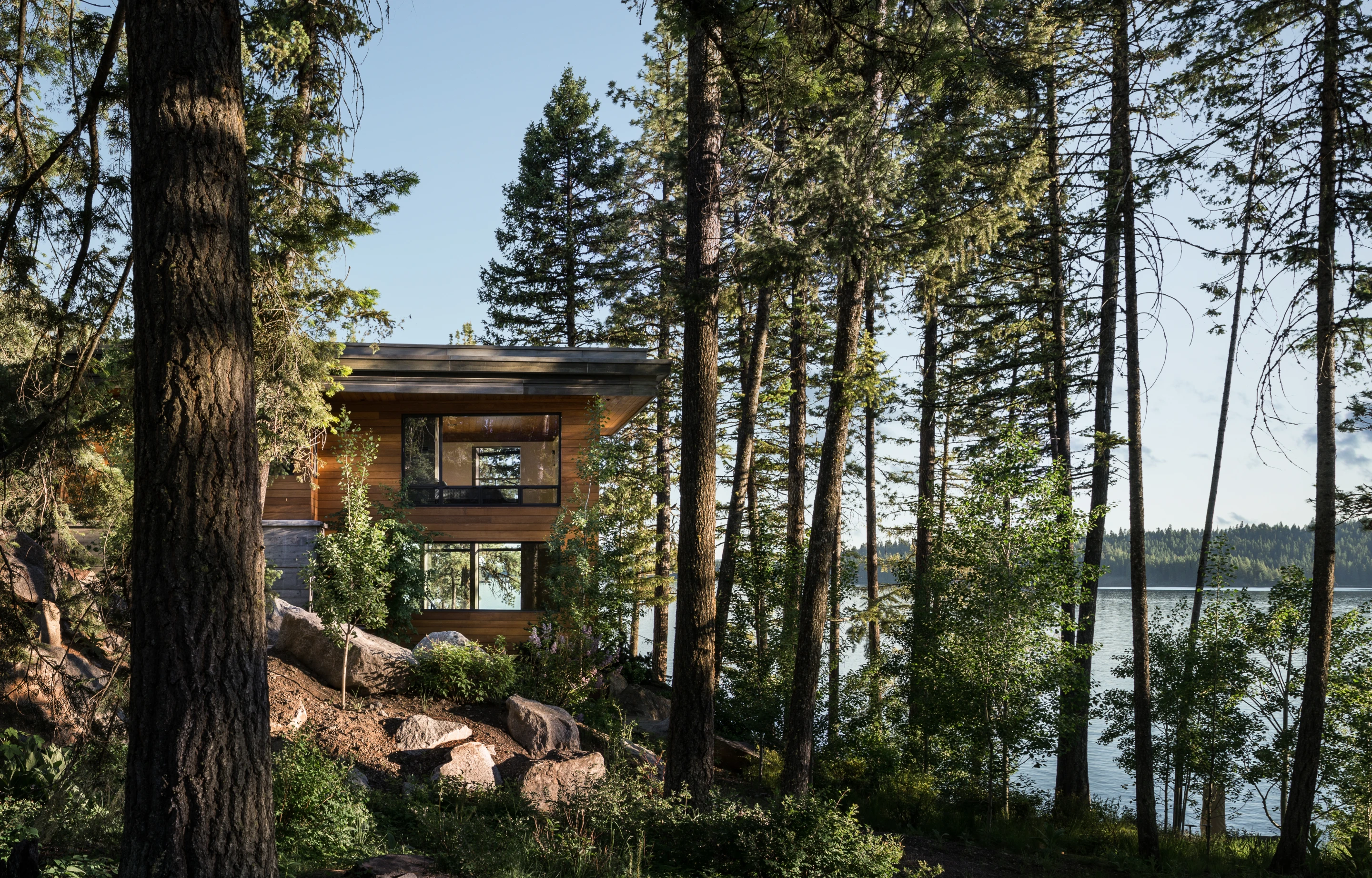The Cliff House is perched on a cliff overlooking Payette Lake in Idaho’s southwest