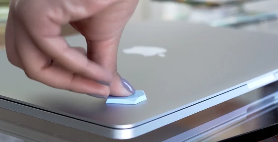 Nearables give the objects to which they are attached context information that can be shared with smart devices