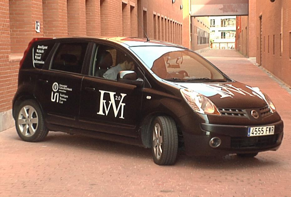 UC3M's IVVI (Intelligent Vehicle based on Visual Information)