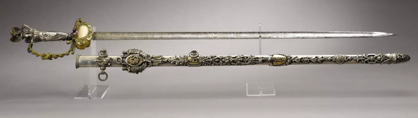 Heritage Auctions sold General Ulysses S. Grant's Civil War Presentation Sword for US$1.6 million in 2007. At the time the sword was made (1864), Grant was the "General in Chief of the United States Army"