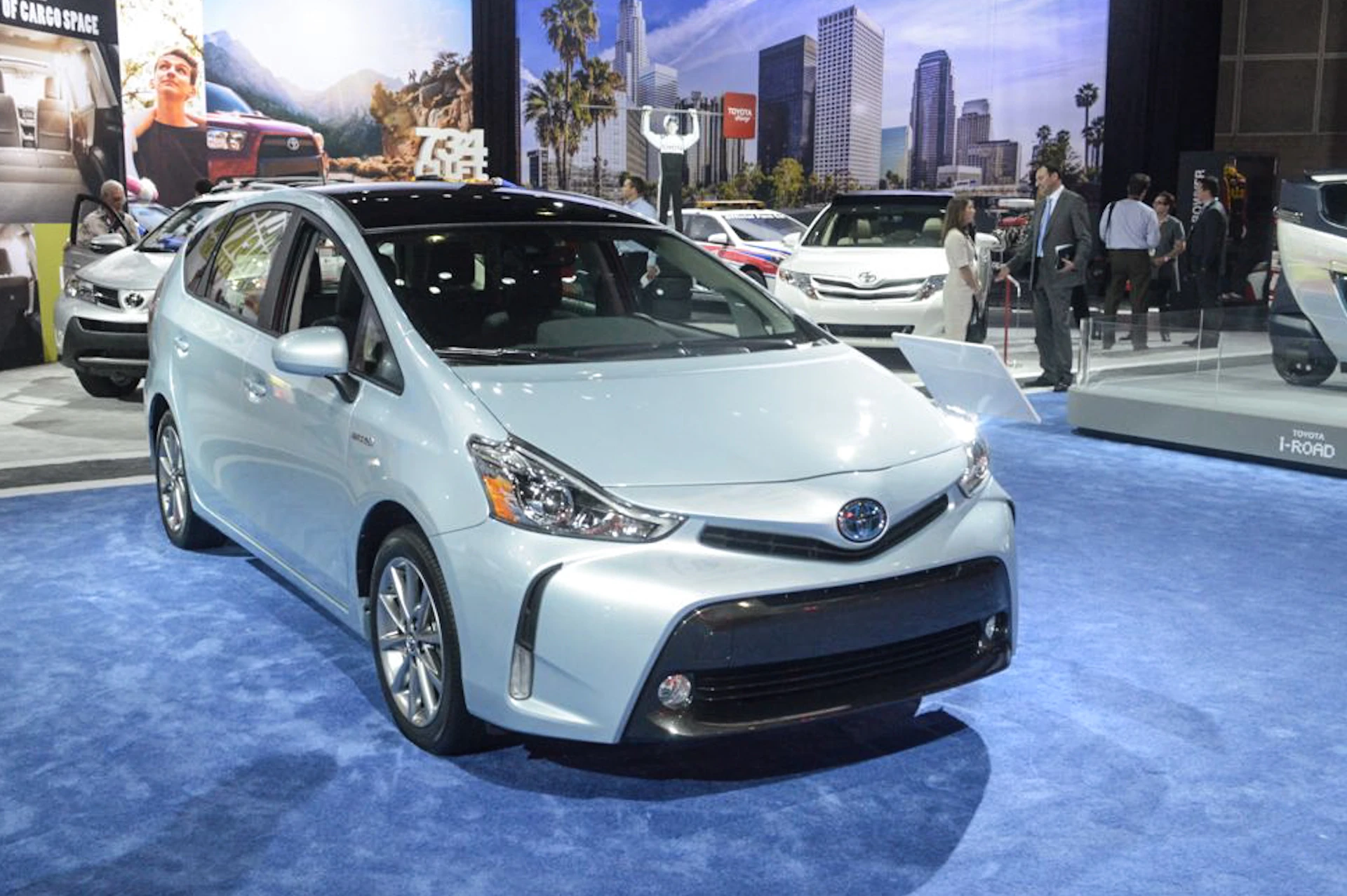 Toyota shows the refreshed 2015 Prius V (Photo: C.C. Weiss/Gizmag)