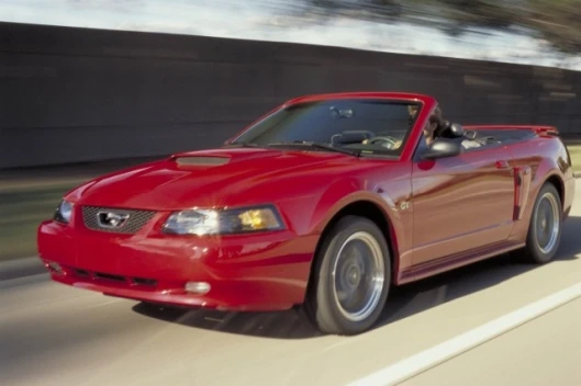 Mustang GT 2001