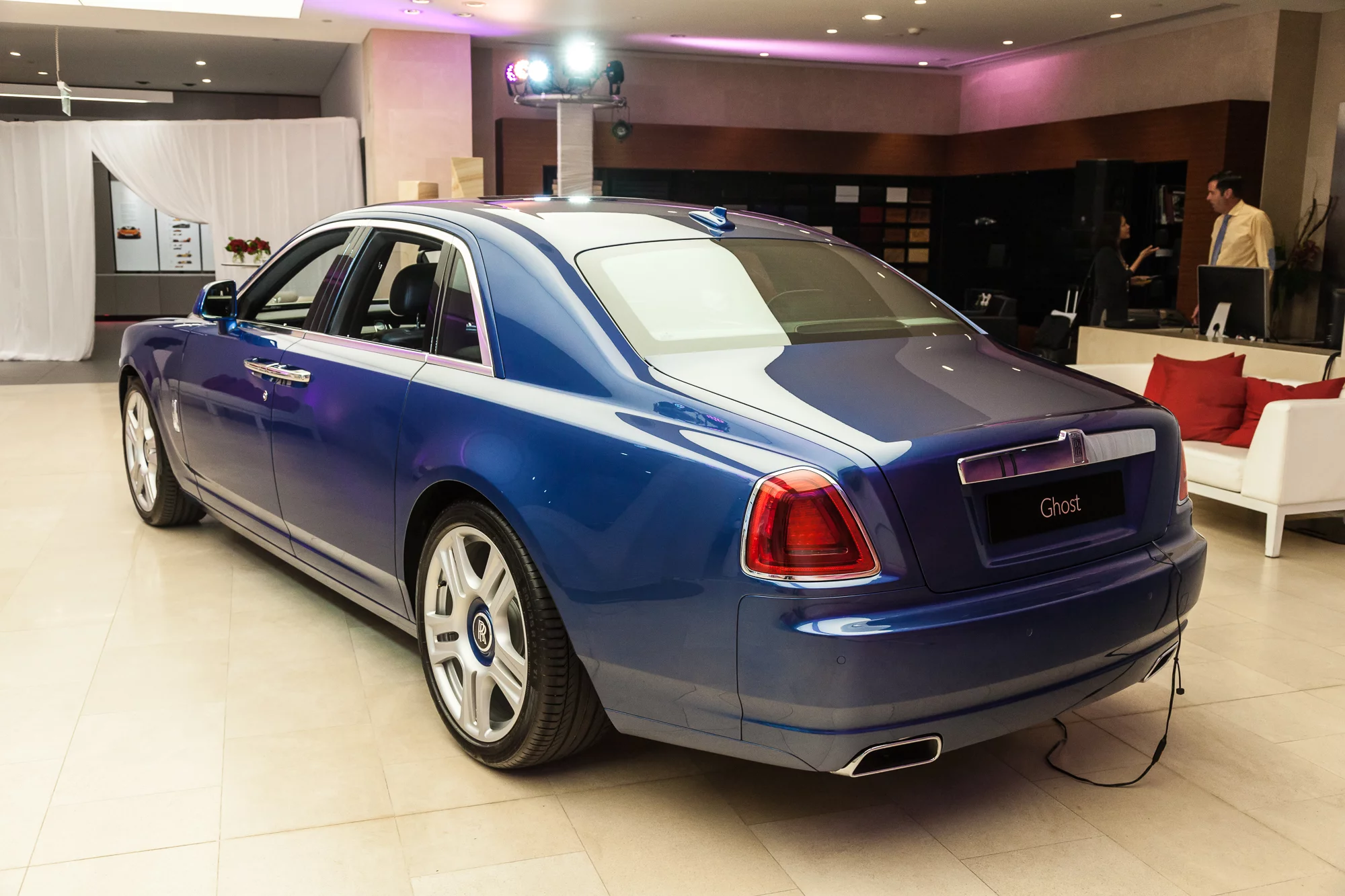 Rolls Royce Ghost Series II (Photo: Loz Blain/Gizmag.com)