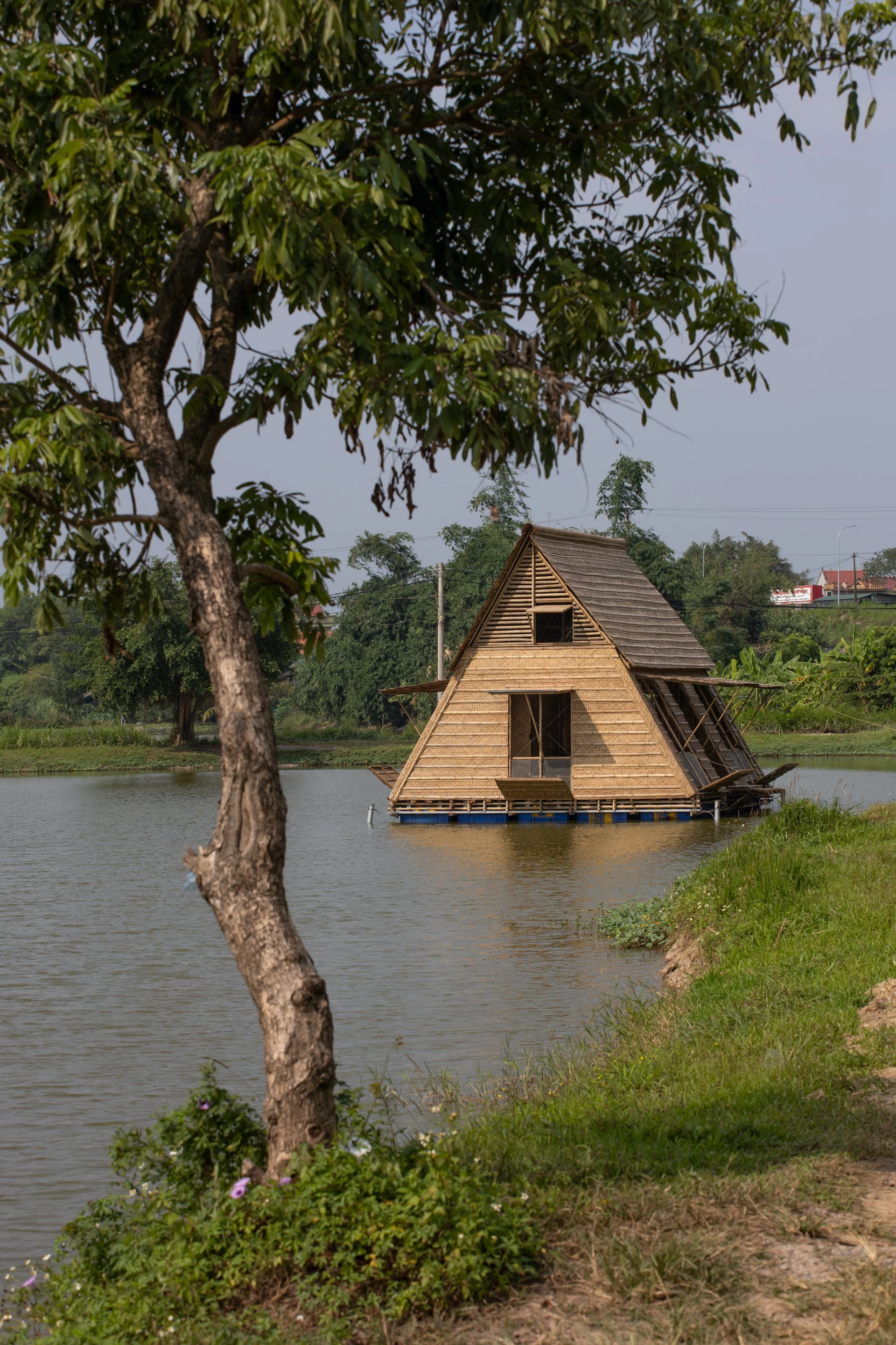 Though they are not visible in the photos, the Floating Bamboo House will feature solar panels and a rainwater collection system