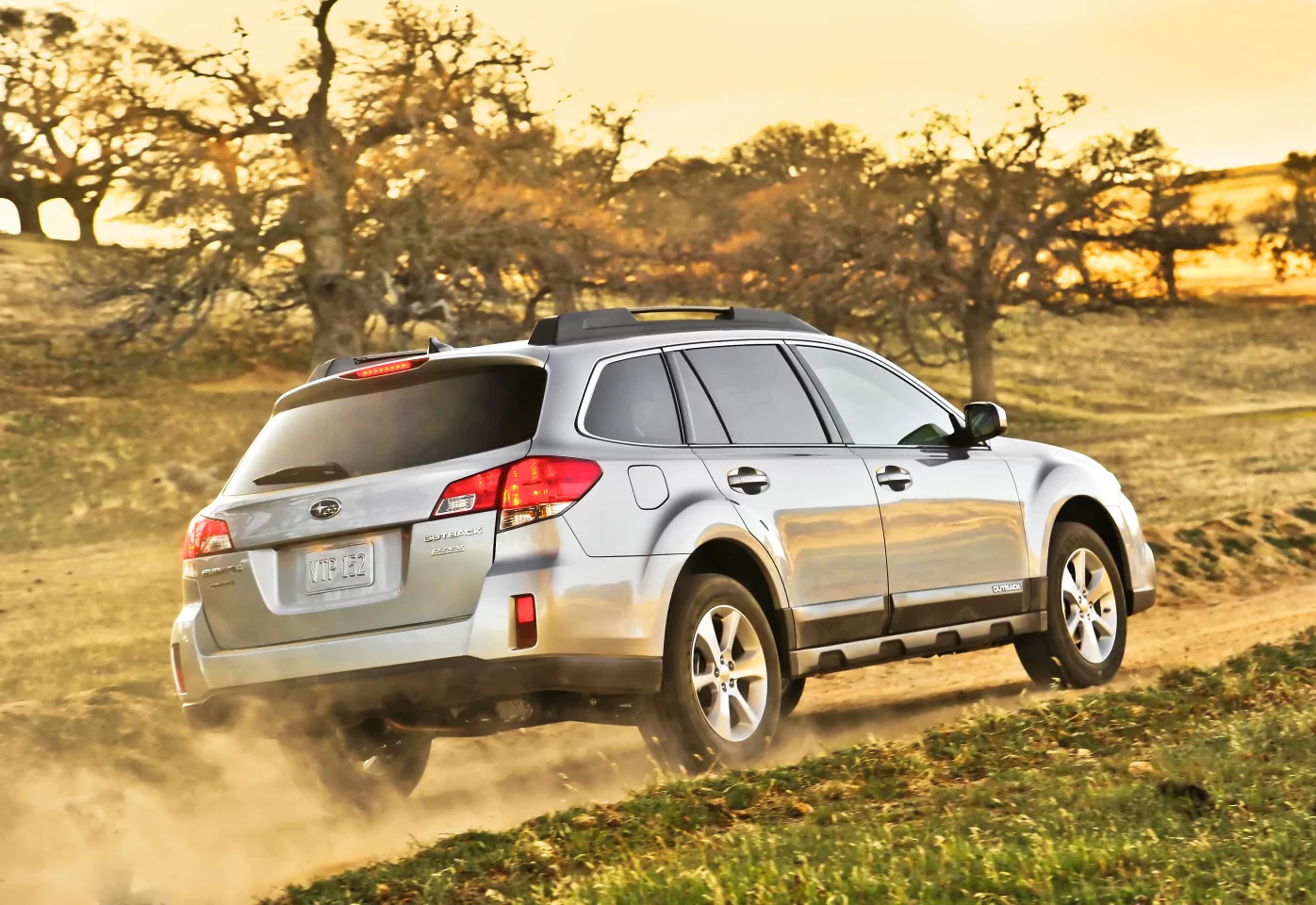 2013 Subaru Outback is an IIHS Top Safety Pick+