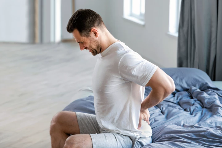 One type of antidepressants reduced low back pain, but only trivially.