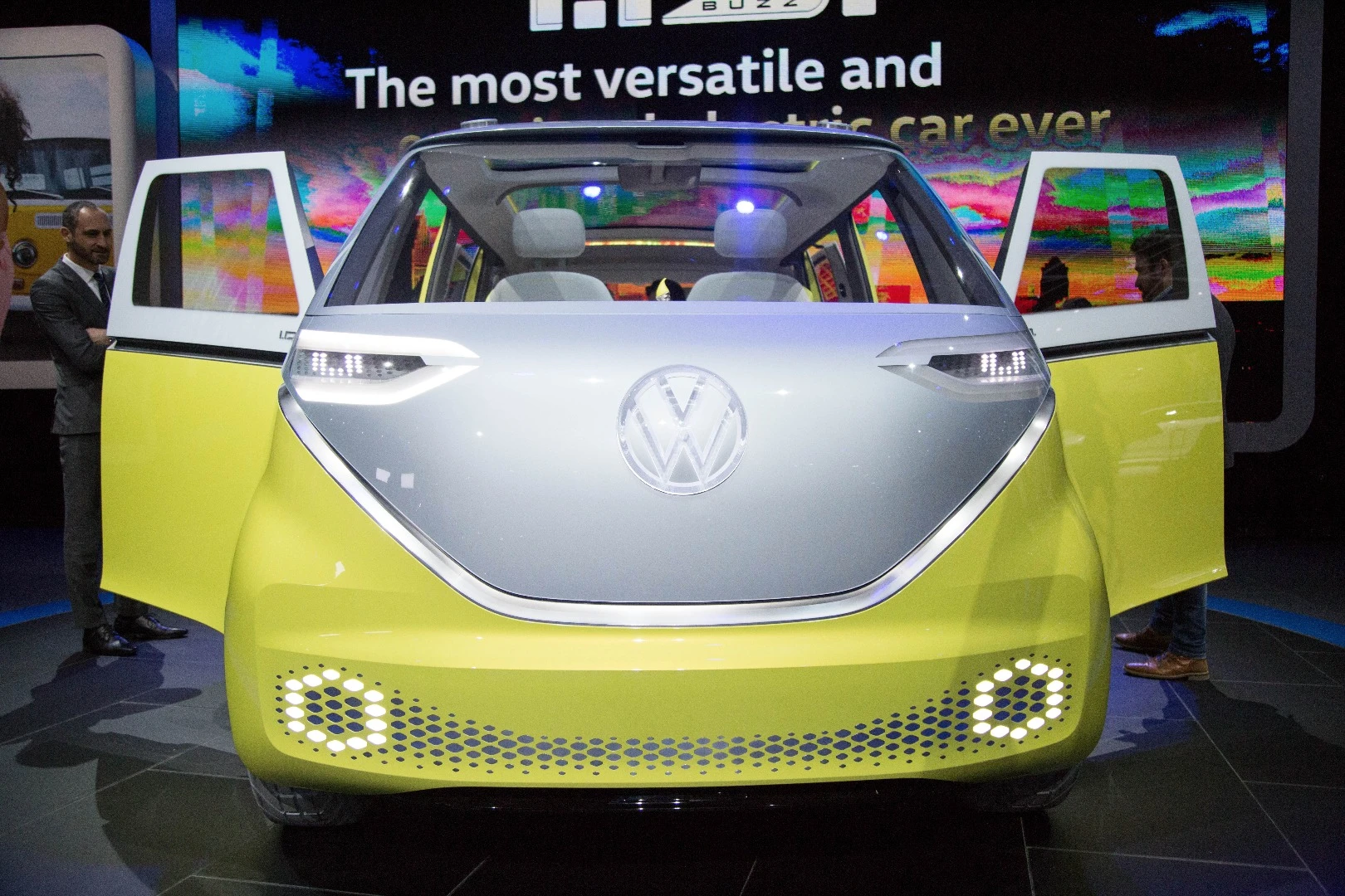 The smiling face of the VW I.D Buzz