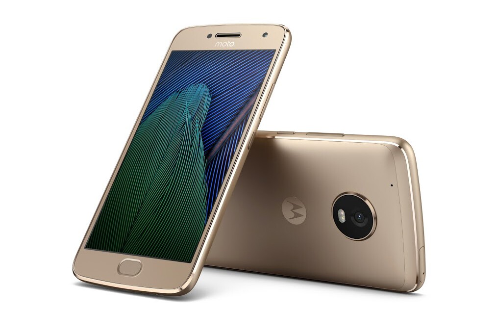 Moto G5 Plus in gold