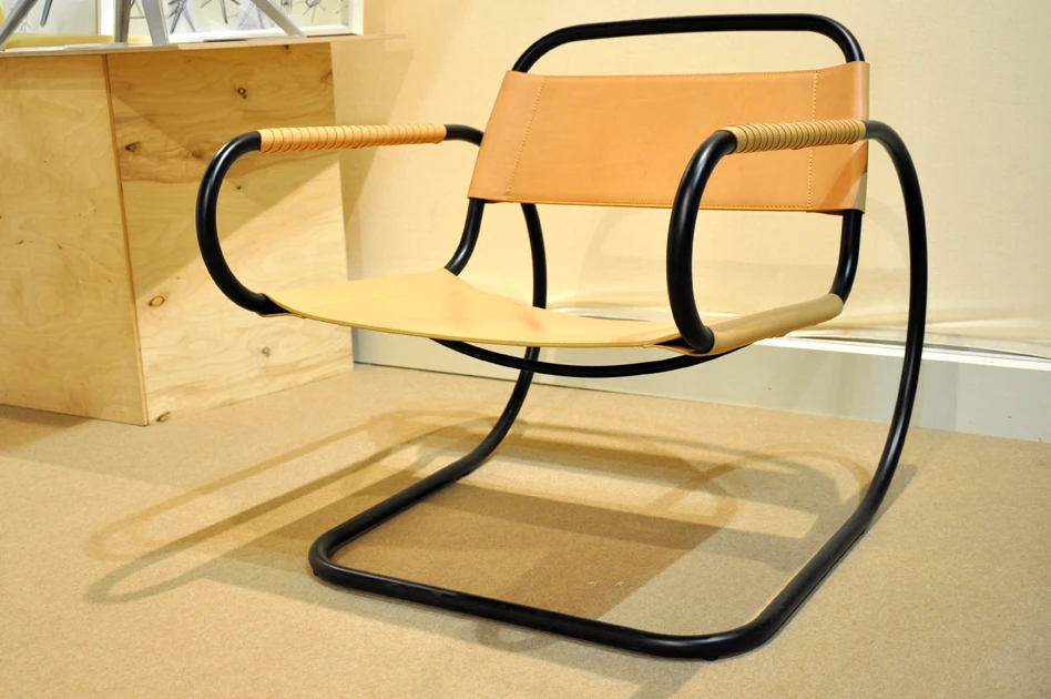 Andrea Borgogni created his Ecco Chair, which is suspended within its circular frame made from a single piece of steel (photo: Edoardo Campanale/Gizmag)