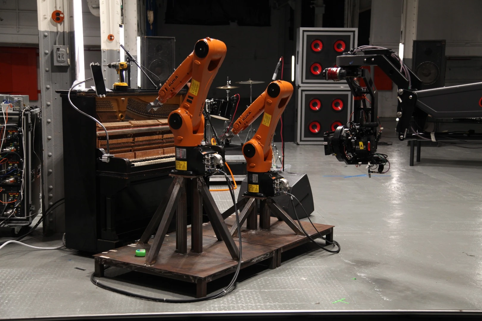 Behind the scenes on the Automatica shoot