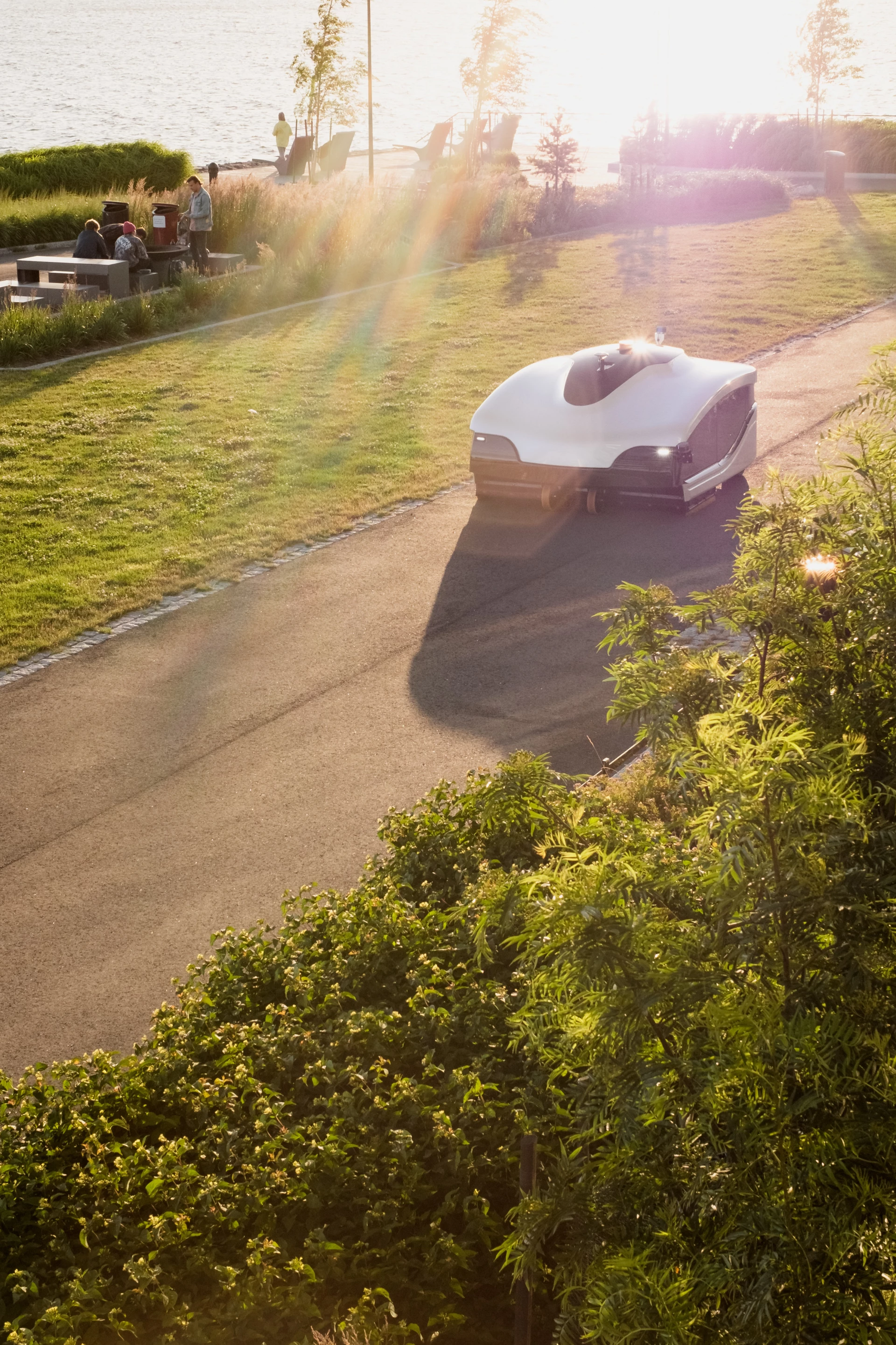 The Trombia Free autonomous electric street sweeper measures 3.52 m long and 2.3 m wide