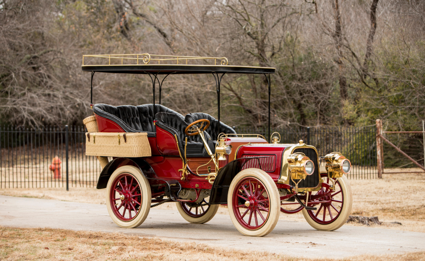 $134,400 | C.1904 Pope-Toledo 24Hp Four-Cylinder Rear Entrance Tonneau | Auction House: Bonhams | Lot 260