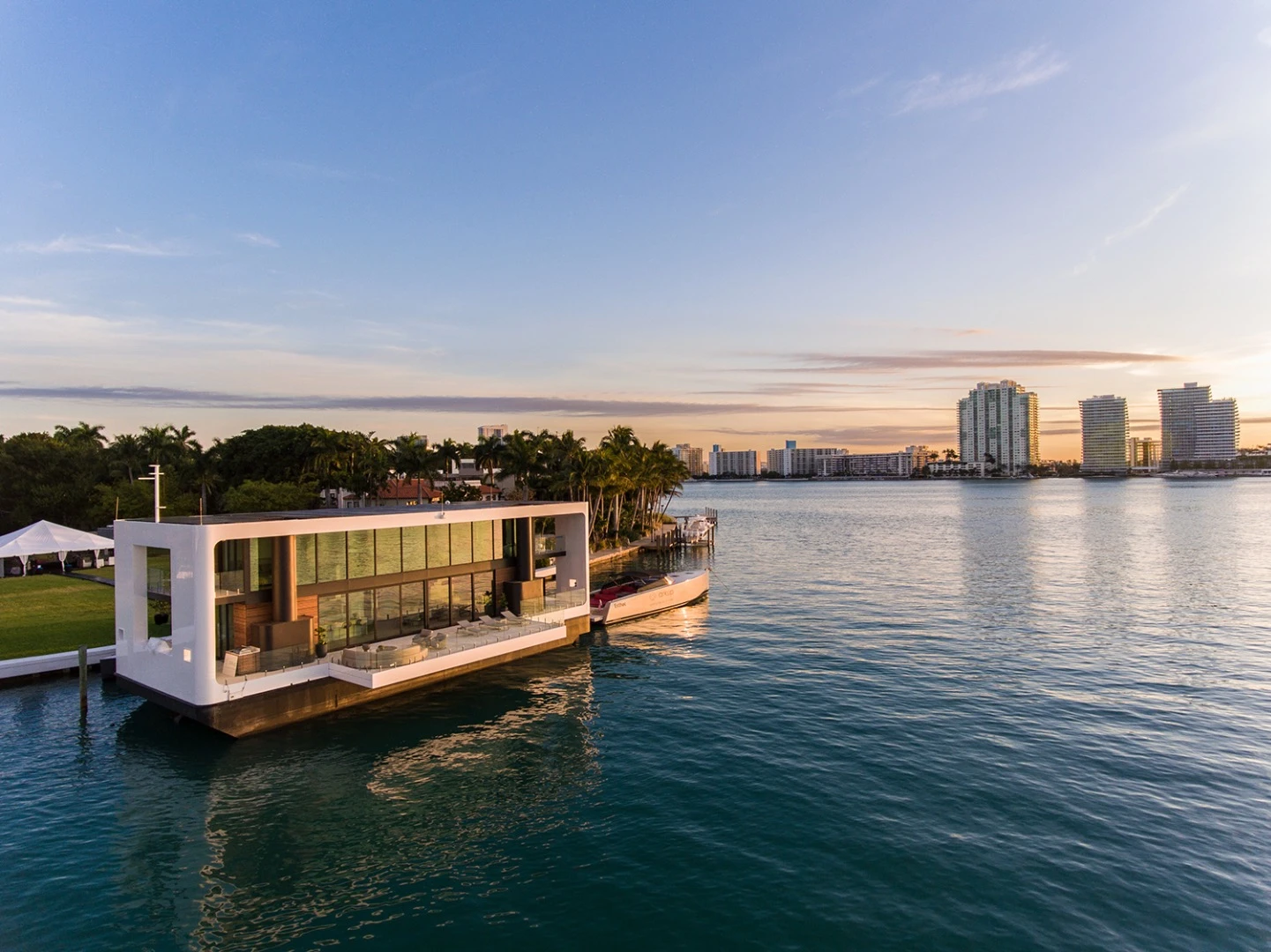 The Arkup #1 is a luxury floating home that can raise itself on hydraulic stilts