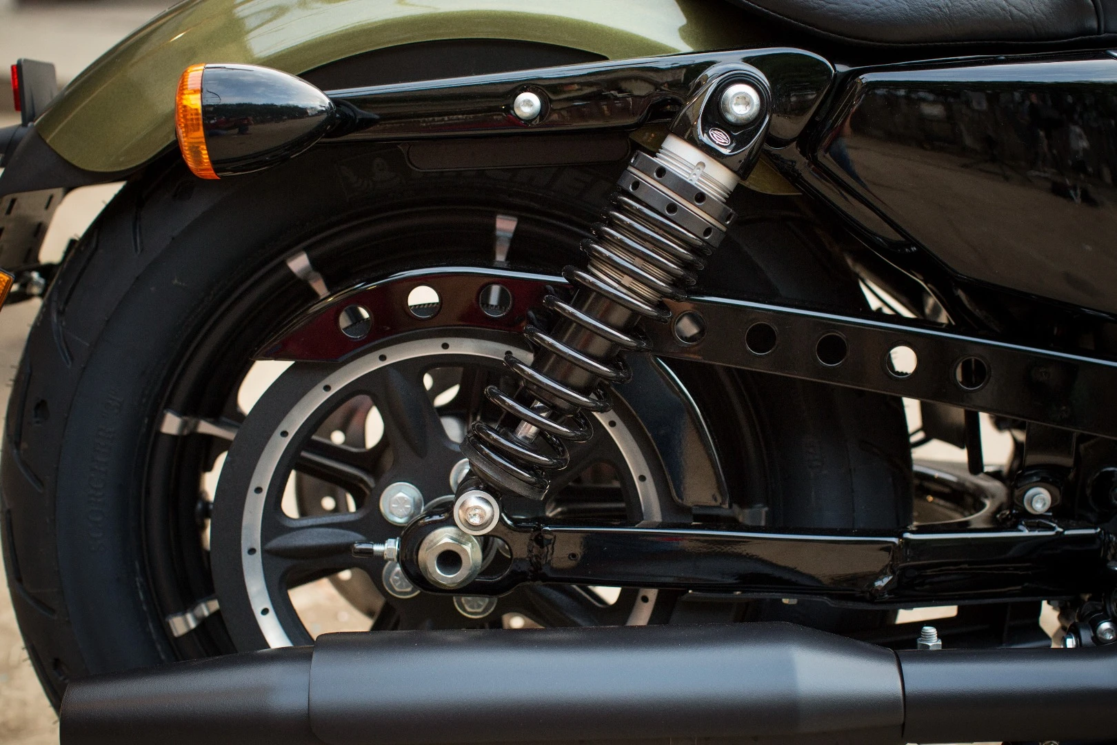 2016 Harley-Davidson Iron 883