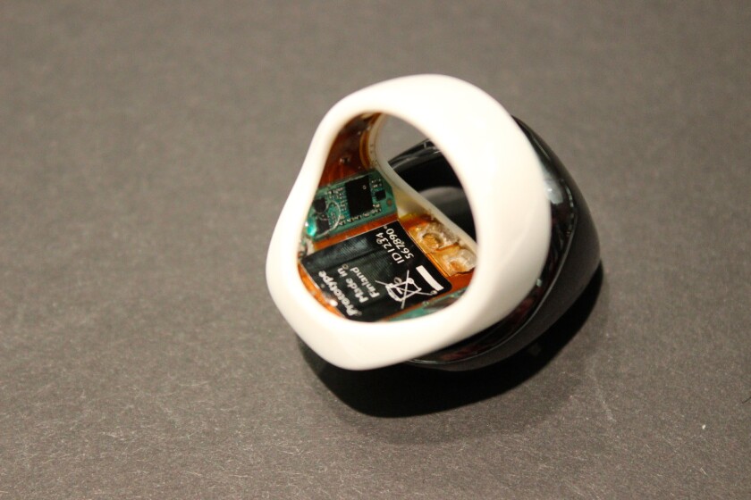 The Ōura ring in cutaway to show the workings