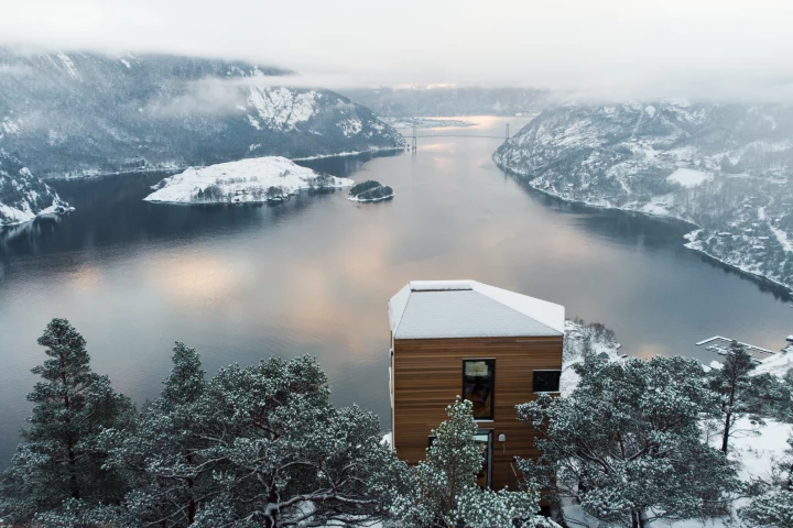 The Bolder Star Lodges are available as a vacation rental and cost from NOK4,900 (around US$500), per night