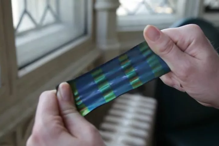 A sheet made up of the polymer opals