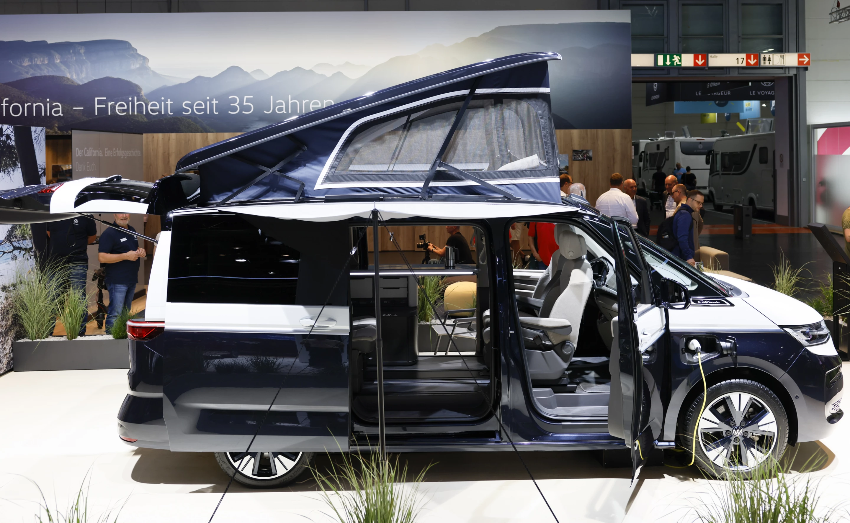 Volkswagen premieres the California Concept at the 2023 Düsseldorf Caravan Salon