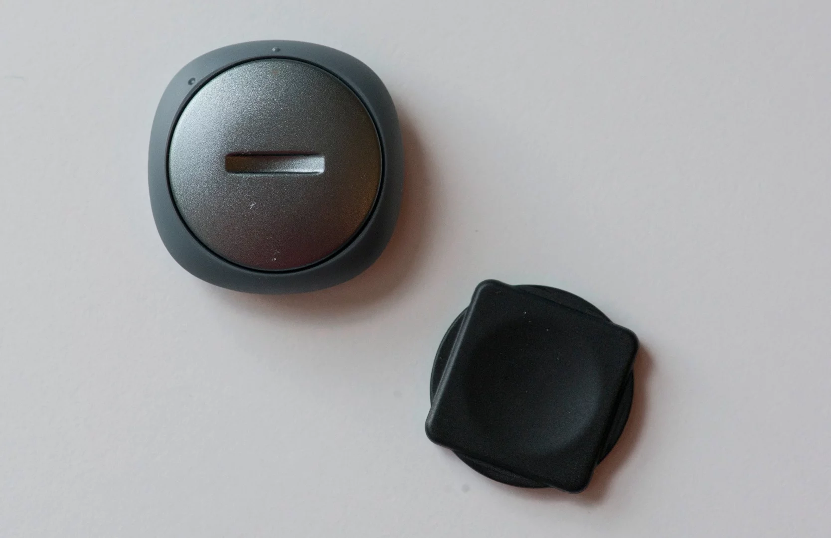 The Jawbone UP Move fitness tracker lasts for up to six months thanks to a coin battery which can be accessed using an included tool