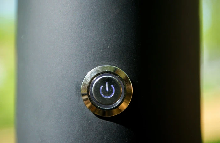 One push will see coffee brewed at 140° F (60° C), two pushes heats things up to 155° F (68° C), while three pushes will prepare a serve of cold drip coffee