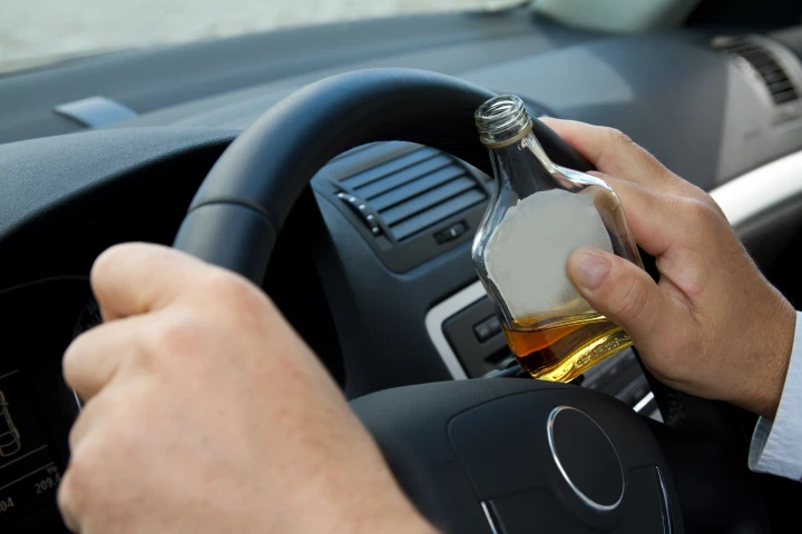 Scientists have used lasers to gauge the alcohol vapor content of the air in moving cars (Photo: Shutterstock)